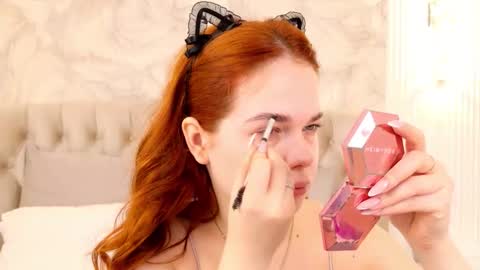 Nika online show from November 2025 02:44:01 AM