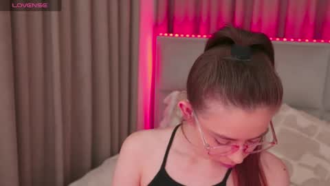 Nika online show from July 2026 07:31:01 PM