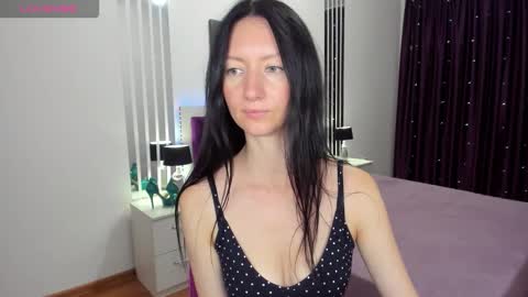 Snapshot of nikalewis chatting on September 2025 04:34:02 AM NikaLewis online show from September 2025 04:34:02 AM