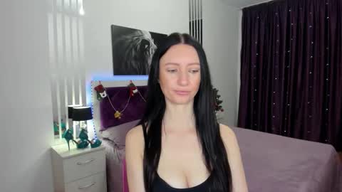 NikaLewis online show from December 2025 04:43:01 AM