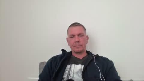 nikan77 online show from April 2026 07:14:01 AM