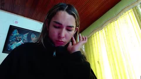 Snapshot of niki_1998 chatting on December 2024 04:03:02 PM Natalia online show from December 2024 04:03:02 PM