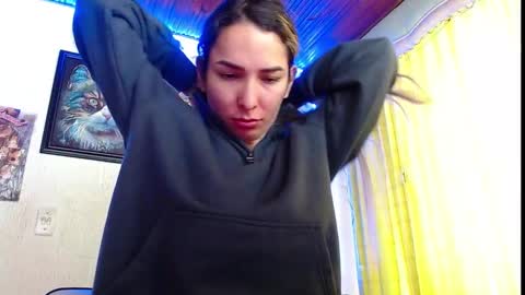 Snapshot of niki_1998 chatting on March 2025 03:24:02 PM Natalia online show from March 2025 03:24:02 PM