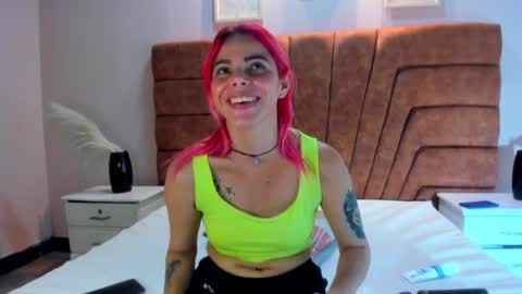 niki online show from January 2025 03:58:01 AM