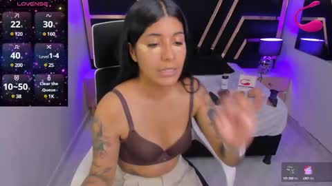 Snapshot of nikibryce_ chatting on December 2024 07:32:02 PM Niki online show from December 2024 07:32:02 PM