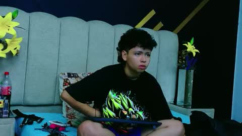 Nikievanz online show from April 2026 06:56:02 AM