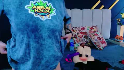 Nikievanz online show from May 2026 09:34:01 PM