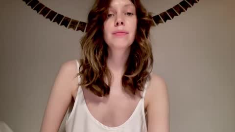 Nikki online show from December 2024 01:09:01 PM