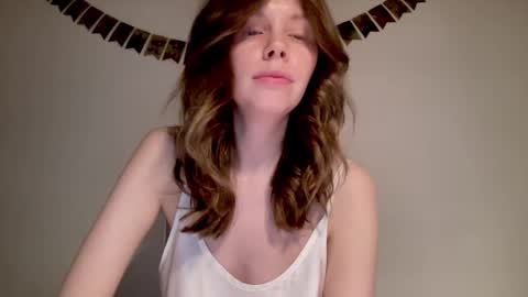 Nikki online show from December 2024 01:17:02 PM