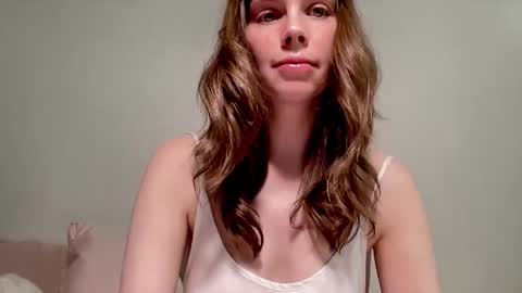 Nikki online show from October 2025 10:00:02 AM