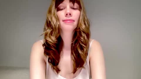 Nikki online show from November 2025 10:14:01 AM