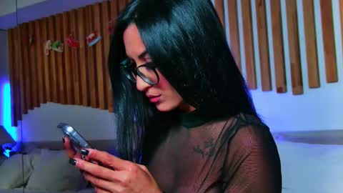 Nikki online show from October 2025 07:22:02 PM