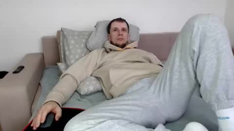 Nick online show from November 2025 07:51:01 AM