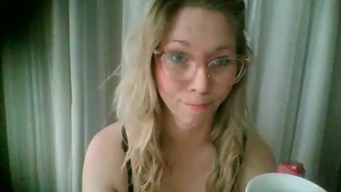 nikkib653466 online show from January 2026 06:22:02 PM