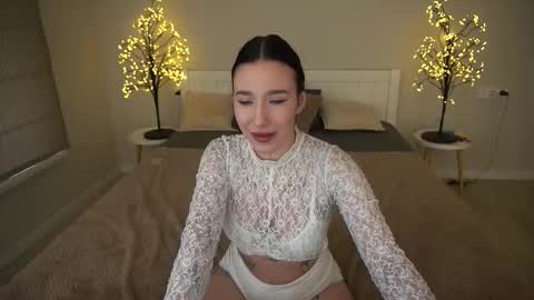 Nikki online show from September 2025 06:16:02 AM