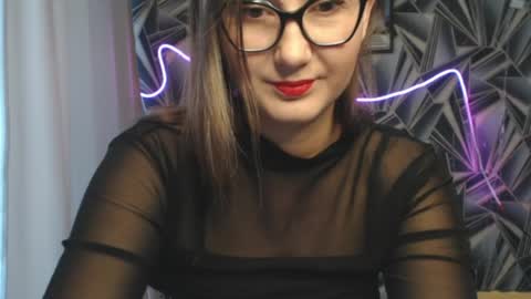 Snapshot of nikkikiss___ chatting on June 2026 02:06:01 AM nikkikiss___ online show from June 2026 02:06:01 AM