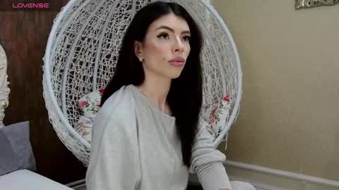 Nikky online show from December 2024 09:39:01 AM