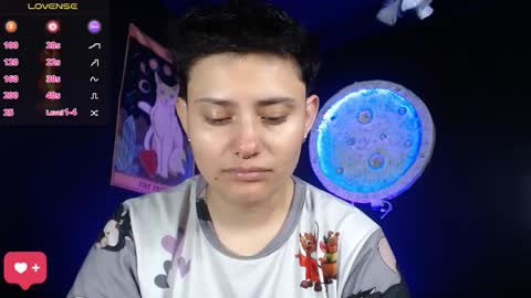 Nikky online show from December 2025 01:49:02 PM