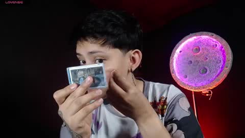 Snapshot of nikky_tomboy444 chatting on April 2026 12:47:01 PM Nikky online show from April 2026 12:47:01 PM