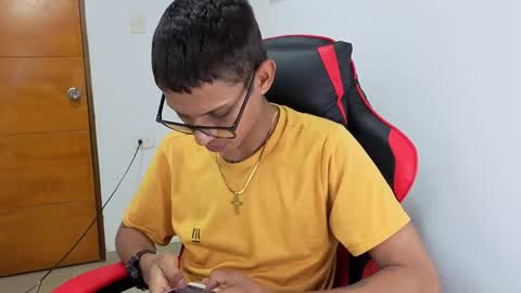 niklaus_wolf online show from February 2026 12:31:01 AM