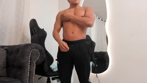 Snapshot of niklause_froid chatting on February 2025 12:17:02 PM niklause_froid online show from February 2025 12:17:02 PM