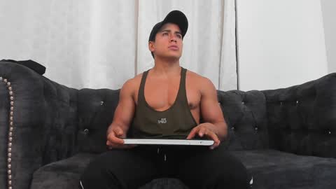 Snapshot of niklause_froid chatting on February 2025 12:28:01 PM niklause_froid online show from February 2025 12:28:01 PM