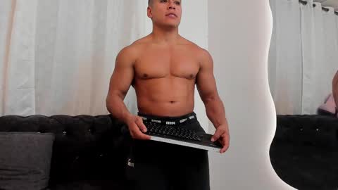 Snapshot of niklause_froid chatting on February 2025 11:37:01 PM niklause_froid online show from February 2025 11:37:01 PM