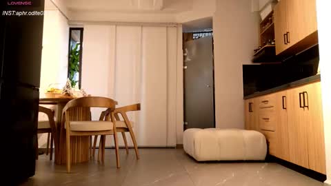 Nicole cam online show from December 2025 09:33:01 PM