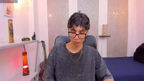    online show from October 2025 04:51:02 AM