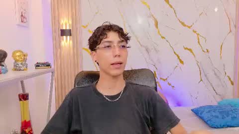 Snapshot of nikolay_gregori chatting on June 2026 09:14:01 AM online show from June 2026 09:14:01 AM