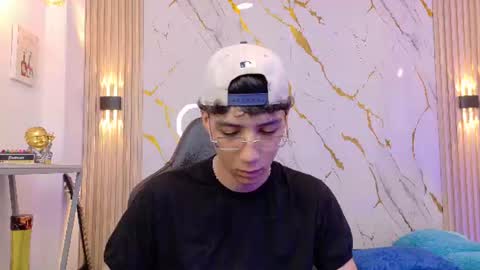 Snapshot of nikolay_gregori chatting on July 2026 04:04:01 AM online show from July 2026 04:04:01 AM
