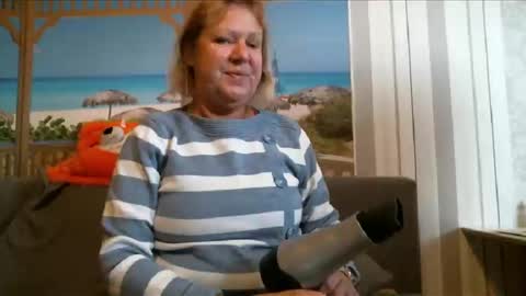 Snapshot of nikole111 chatting on October 2025 07:40:02 AM Nikole1 online show from October 2025 07:40:02 AM