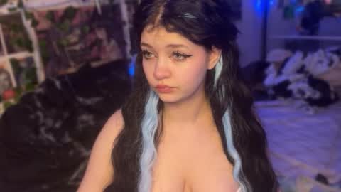 nikoli_naw online show from November 2025 04:07:02 PM