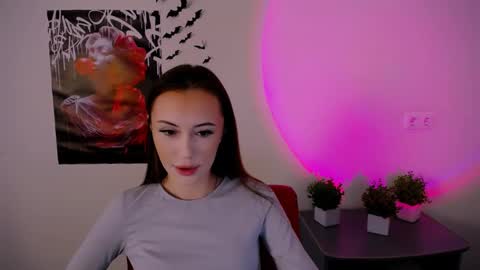 Snapshot of nikonara_ chatting on February 2025 01:51:02 PM nikonara_ online show from February 2025 01:51:02 PM