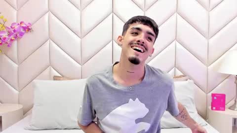 Niko Stone online show from September 2025 02:23:01 AM