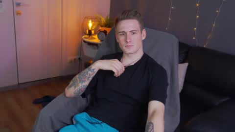 Nick online show from March 2025 08:27:02 PM