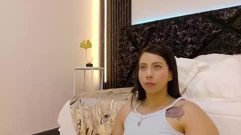 Snapshot of niky_smit chatting on March 2025 02:48:01 PM NIKY SMIT online show from March 2025 02:48:01 PM
