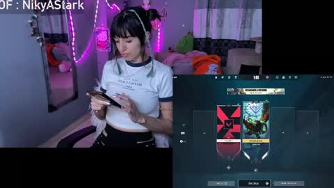 Snapshot of nikyastark chatting on May 2026 10:31:01 AM Niky A Stark online show from May 2026 10:31:01 AM