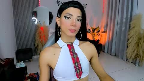 Snapshot of nilam217 chatting on November 2025 12:27:01 AM Nilam online show from November 2025 12:27:01 AM