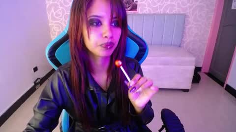 Snapshot of nilia_ch chatting on February 2025 11:57:01 PM nilia_ch online show from February 2025 11:57:01 PM