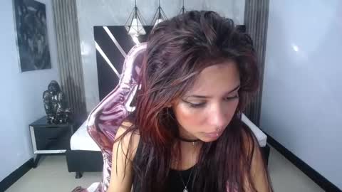 Snapshot of nilia_ch chatting on March 2025 11:14:02 AM nilia_ch online show from March 2025 11:14:02 AM