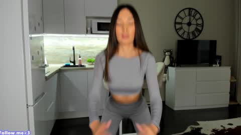 Bella online show from January 2025 08:56:01 AM