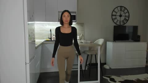 Bella online show from March 2025 09:55:01 AM