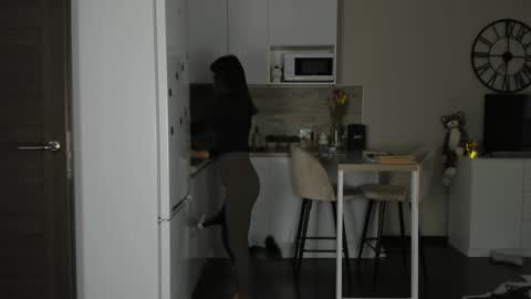 Bella online show from March 2026 02:23:02 PM