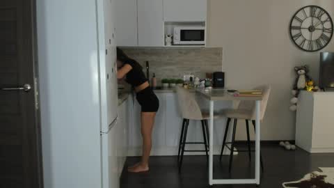 Bella online show from April 2026 07:45:01 AM