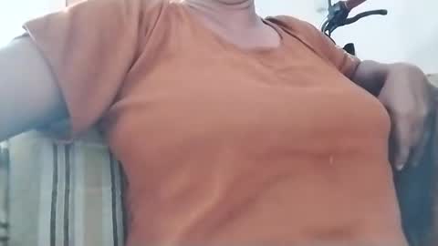 nilminichandrika42 online show from September 2025 01:38:02 AM