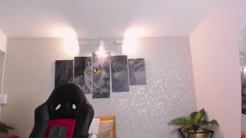 Snapshot of nils_saint chatting on September 2025 02:33:02 AM Nils online show from September 2025 02:33:02 AM