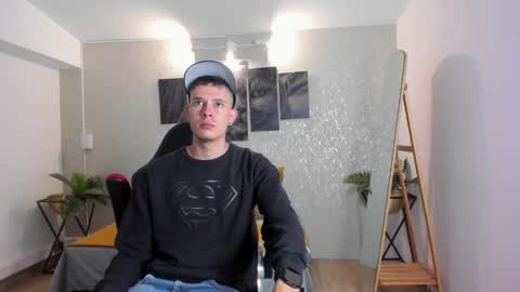 Snapshot of nils_saint chatting on September 2025 02:33:01 AM Nils online show from September 2025 02:33:01 AM