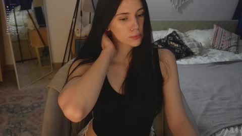 Snapshot of nimfaheart chatting on October 2025 07:19:02 PM Jennet online show from October 2025 07:19:02 PM