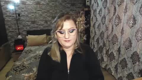 Blonde Nimpho online show from December 2024 11:47:01 AM